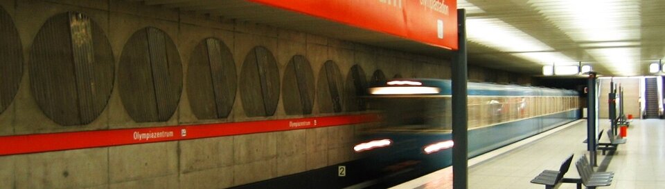 U-Bahnhaltestelle Olympiazentrum in München.