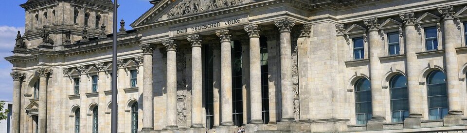 Das Reichstaggebäude in Berlin.