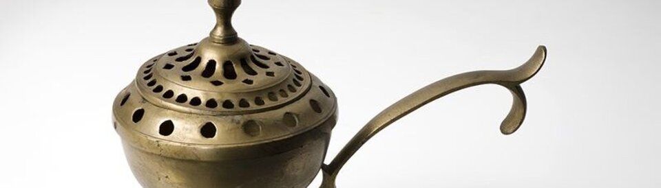 Räucherapparat aus Messing zur Reinigung der krankmachenden Dämpfe, Spanien ca. 1801-1900.